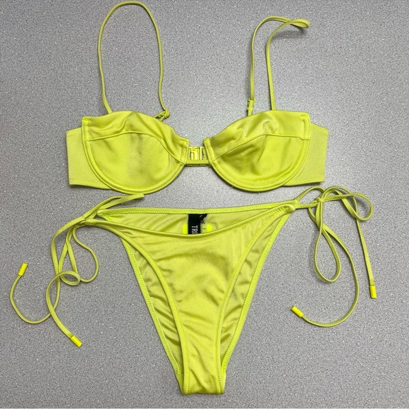 Triangl Swimwear Bikini Set - Picture 1 of 9